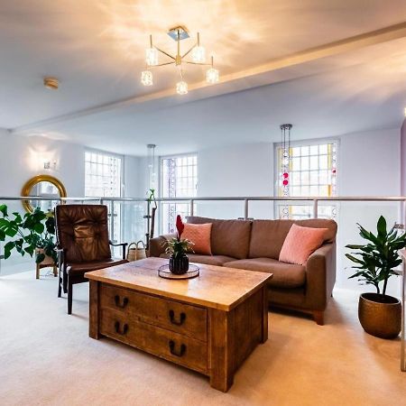 Lux Duplex Apartment 19Th Century Chapel Wakefield Centre Dış mekan fotoğraf
